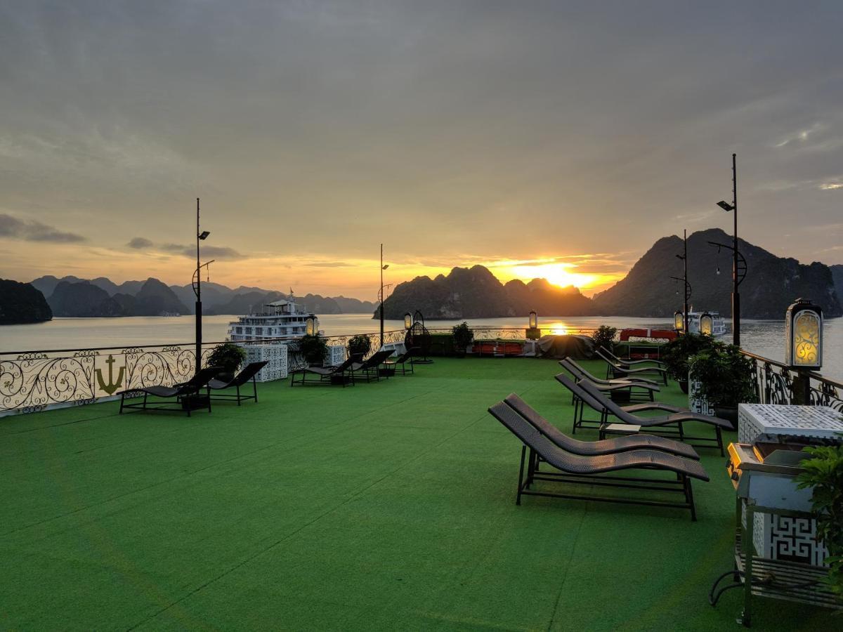 Halong Aquamarine Royal Cruise Hotel Ha Long Buitenkant foto